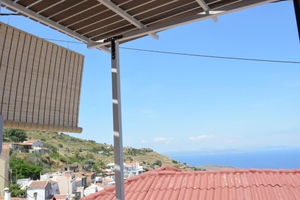 The House Of Grandma Zinios Villa Ioulis Exteriör bild